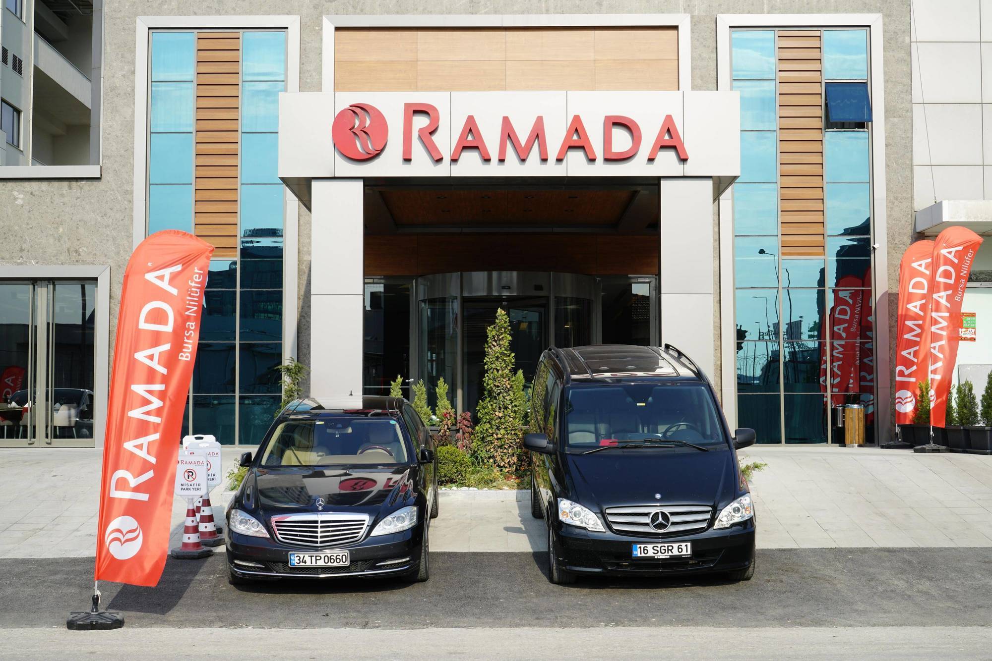 Ramada By Wyndham Nilufer Bursa Hotel Exterior photo